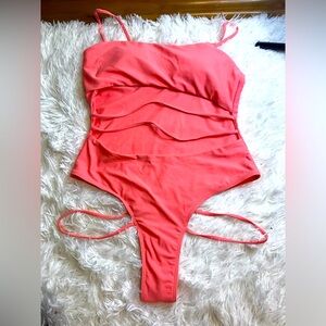 ONE PIECE BATHING SUIT